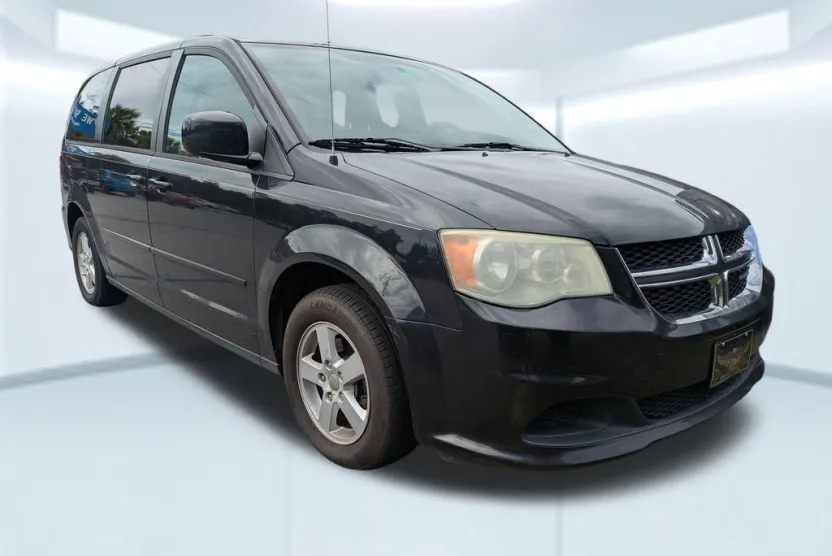 2011 Dodge Grand Caravan Mainstreet photo 1