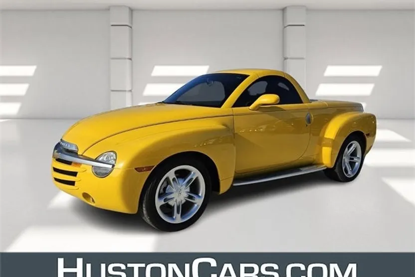 2004 Chevrolet SSR photo 1