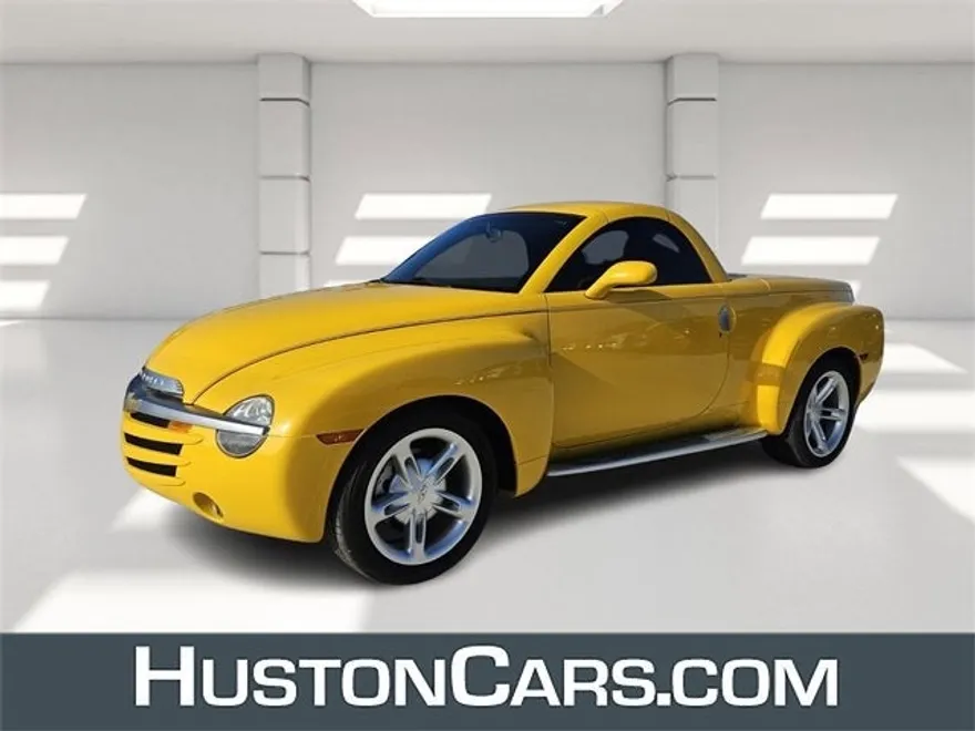2004 Chevrolet SSR photo 1