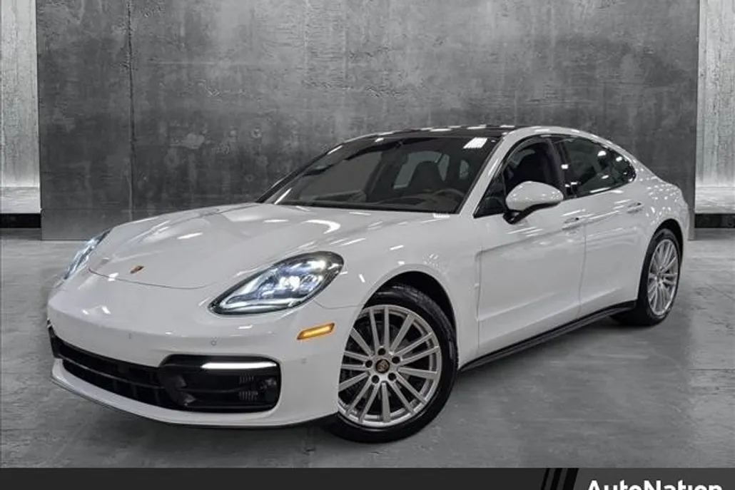 2023 Porsche Panamera Platinum photo 1