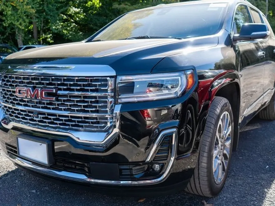 2023 Gmc Acadia Denali photo 1
