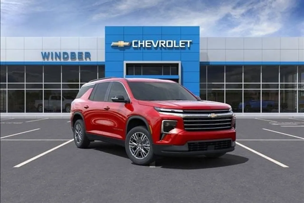 2025 Chevrolet Traverse photo 1