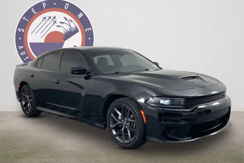 2023 Dodge Charger R/T photo 1