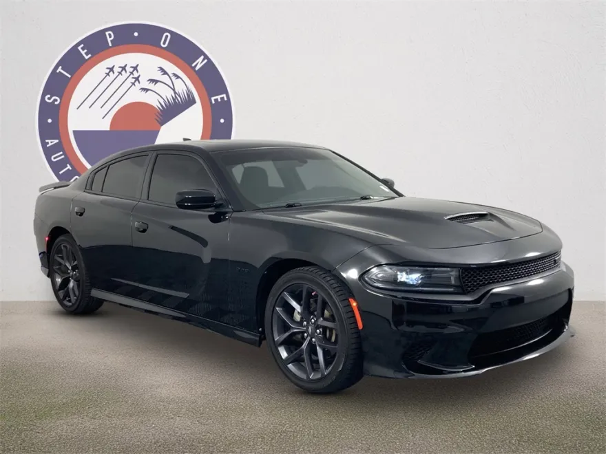 2023 Dodge Charger R/T photo 1
