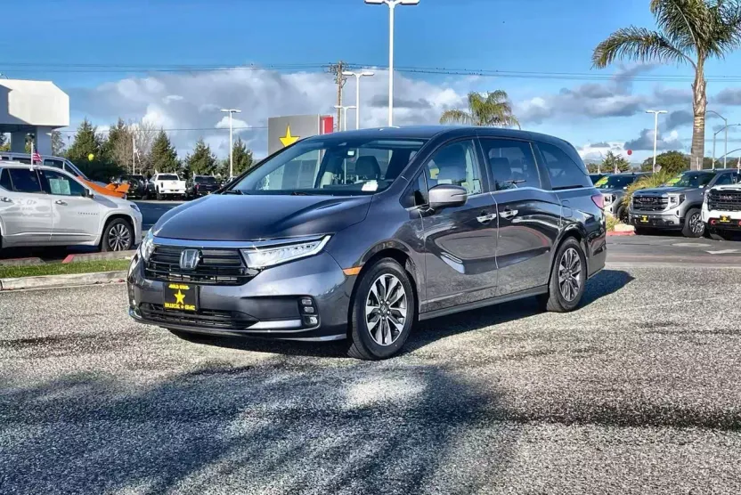 2023 Honda Odyssey EX-L photo 1