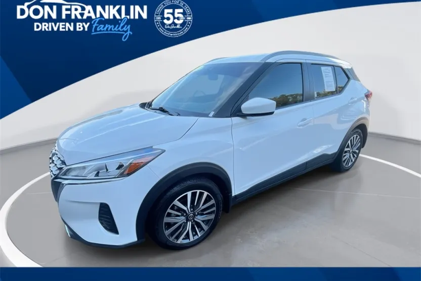 2021 Nissan Kicks SV photo 1