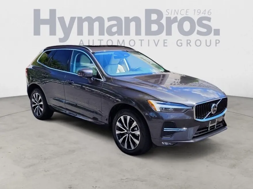2023 Volvo XC60 Core photo 1