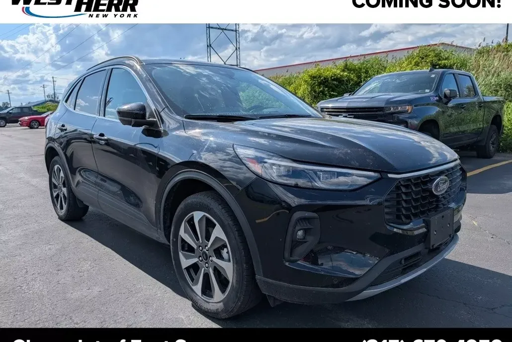 2024 Ford Escape Platinum photo 1