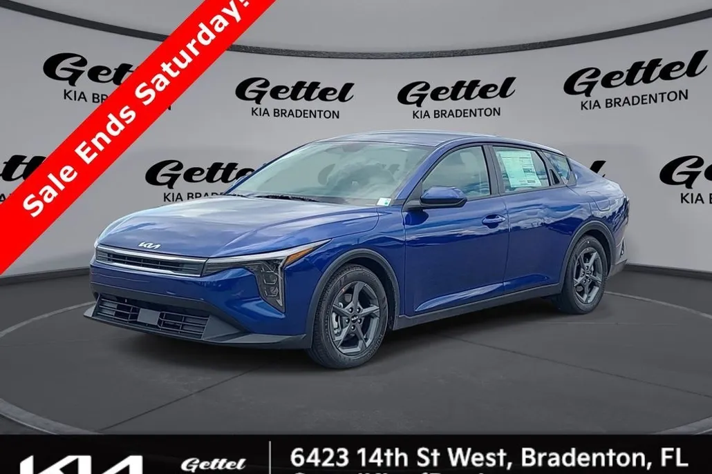 2025 Kia K4 LXS photo 1