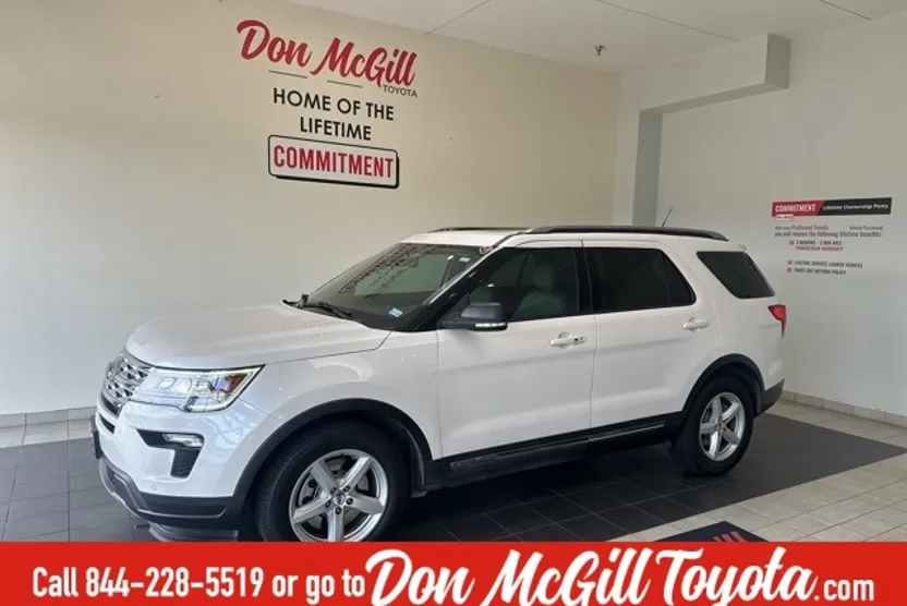 2019 Ford Explorer XLT photo 1