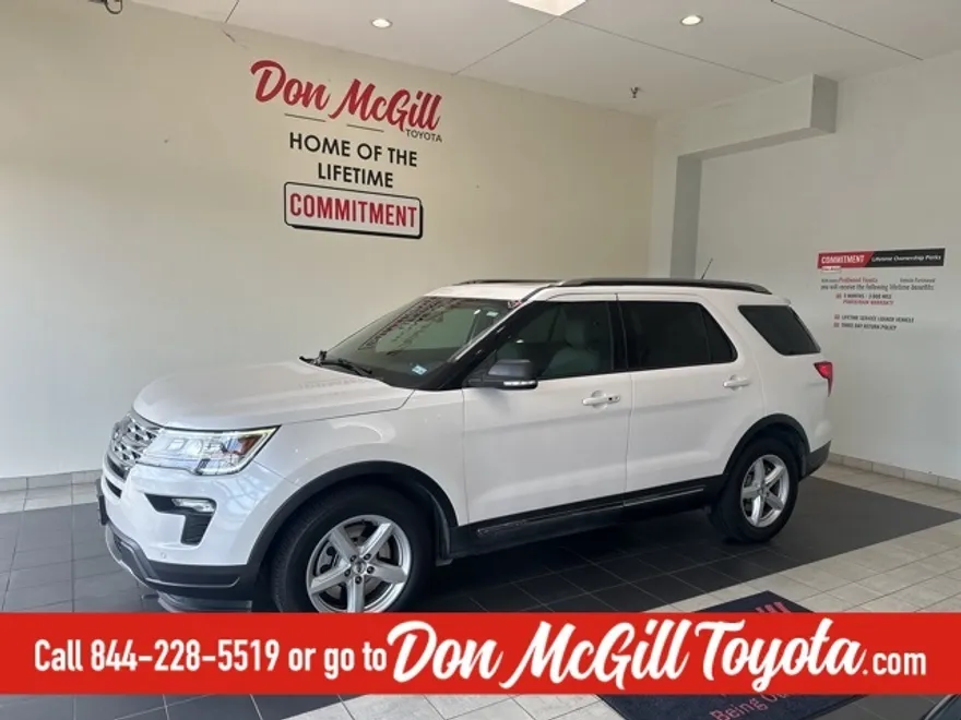 2019 Ford Explorer XLT photo 1