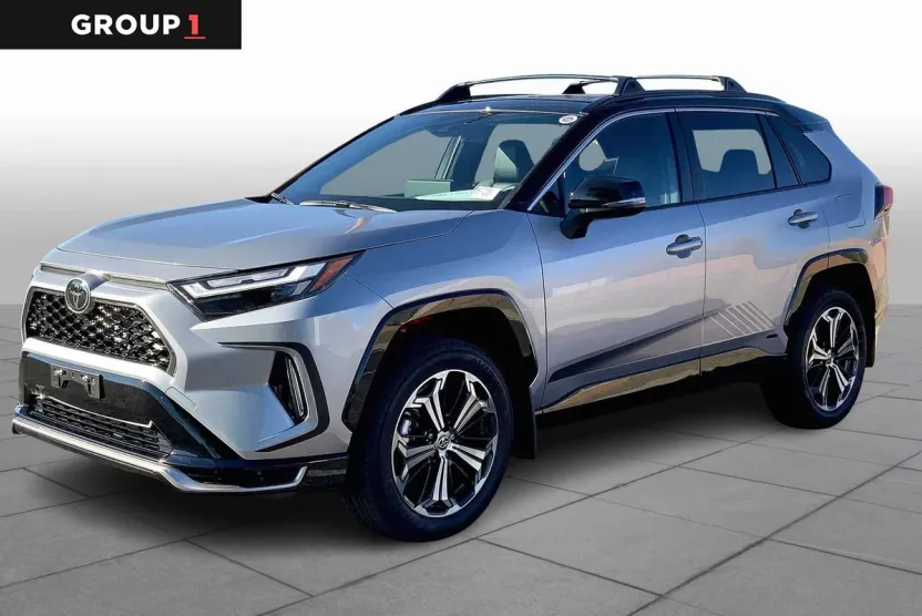 2025 Toyota RAV4 Hybrid XSE photo 1
