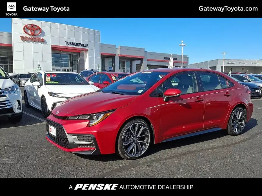 2021 Toyota Corolla SE photo 1