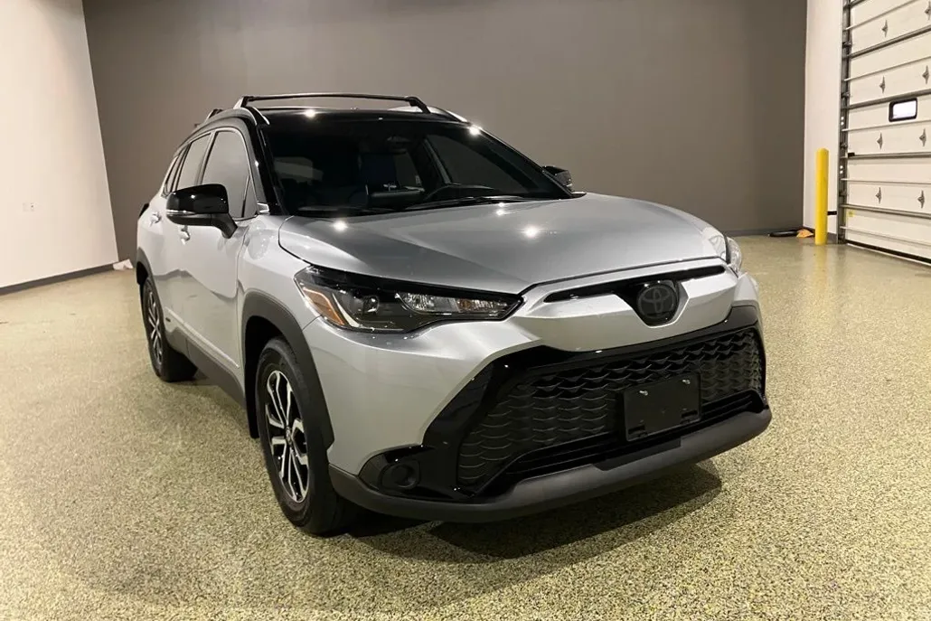 2024 Toyota Corolla Hybrid SE photo 1