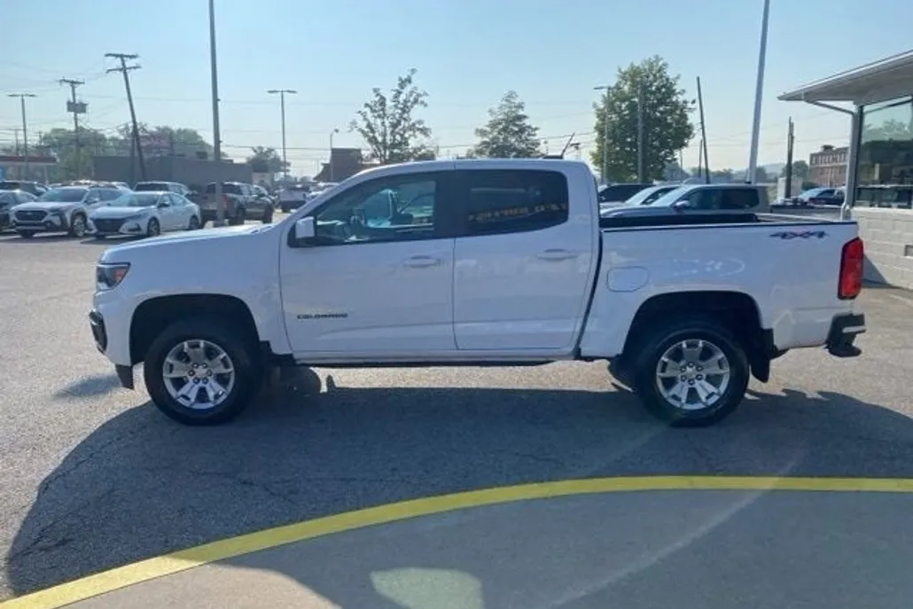 2022 Chevrolet Colorado LT photo 1
