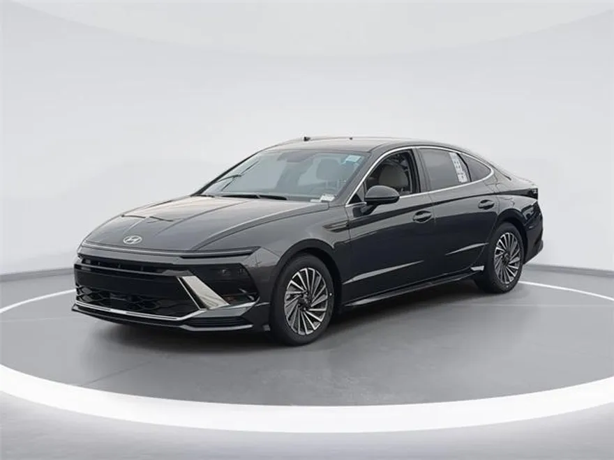 2025 Hyundai Sonata Hybrid SEL photo 1