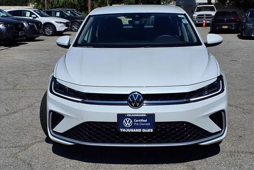 2025 Volkswagen Jetta 1.5T SE photo 1