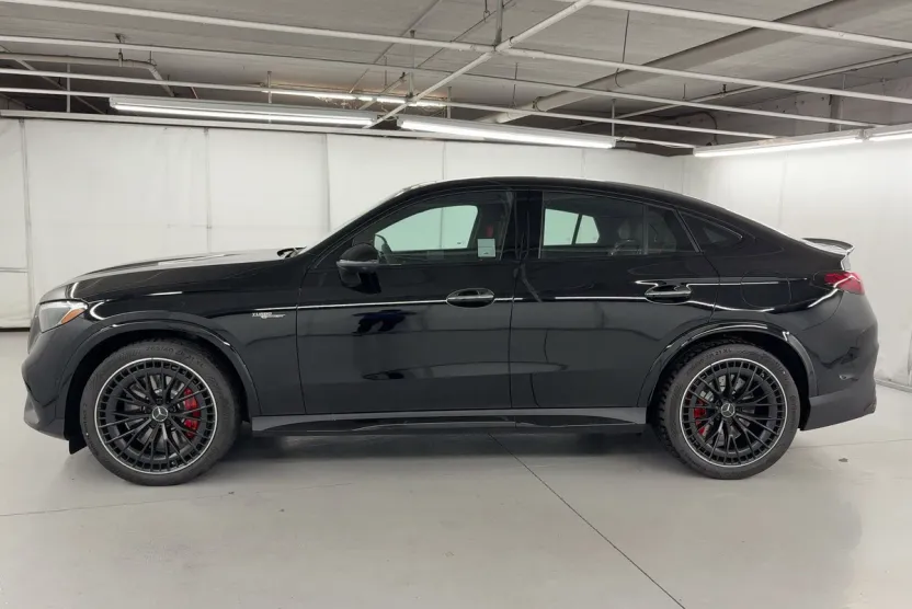2025 Mercedes Benz GLC AMG 63 4MATIC photo 1