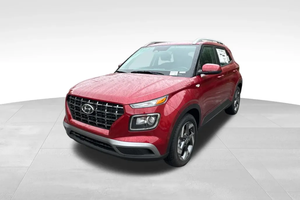 2025 Hyundai Venue SEL photo 1
