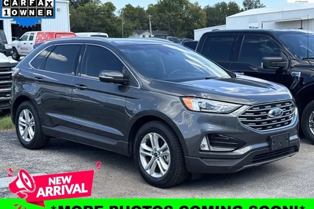 2020 Ford Edge SEL photo 1