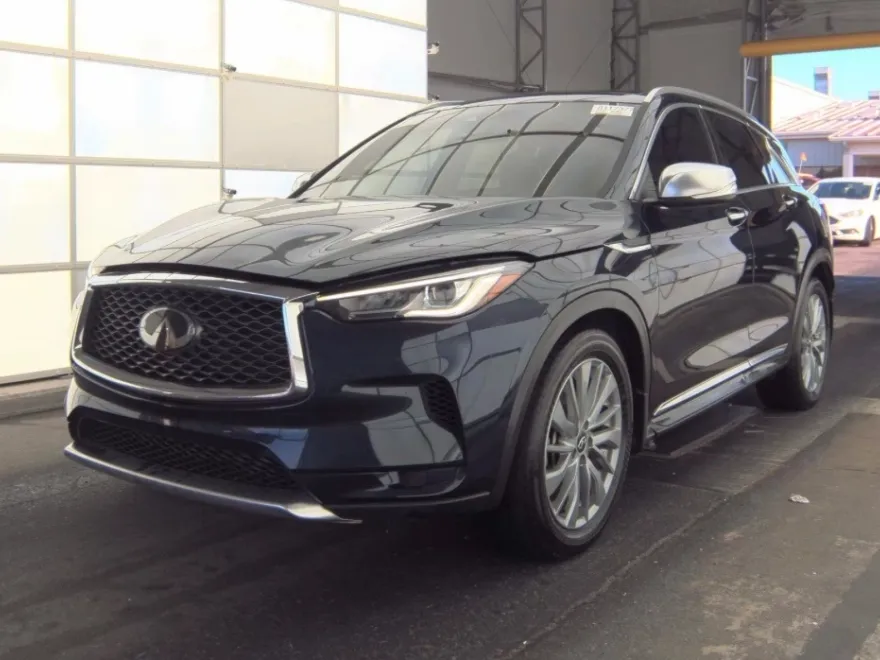 2024 Infiniti QX50 Luxe photo 1