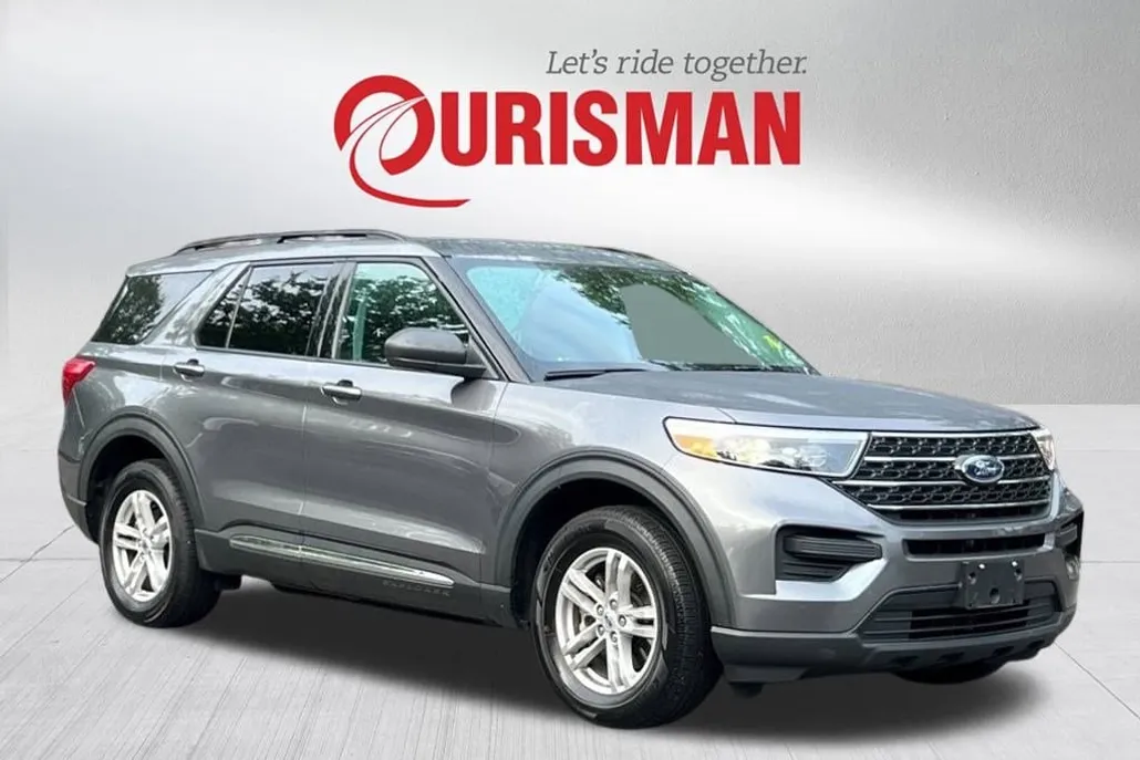 2021 Ford Explorer XLT photo 1