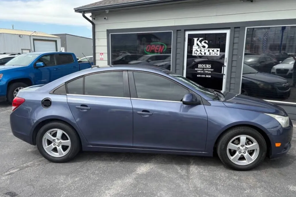 2014 Chevrolet Cruze photo 1