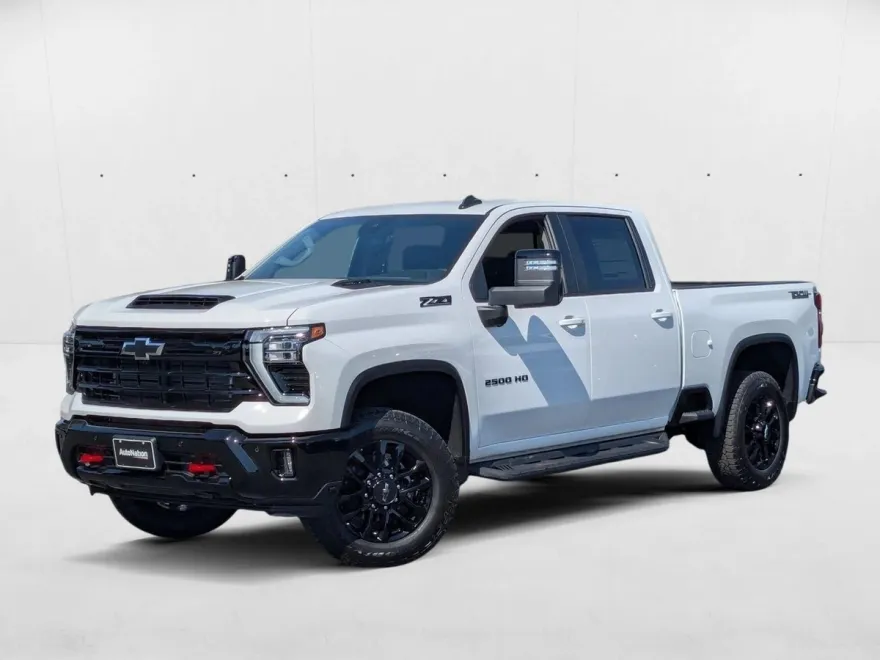 2025 Chevrolet Silverado 2500HD LT photo 1