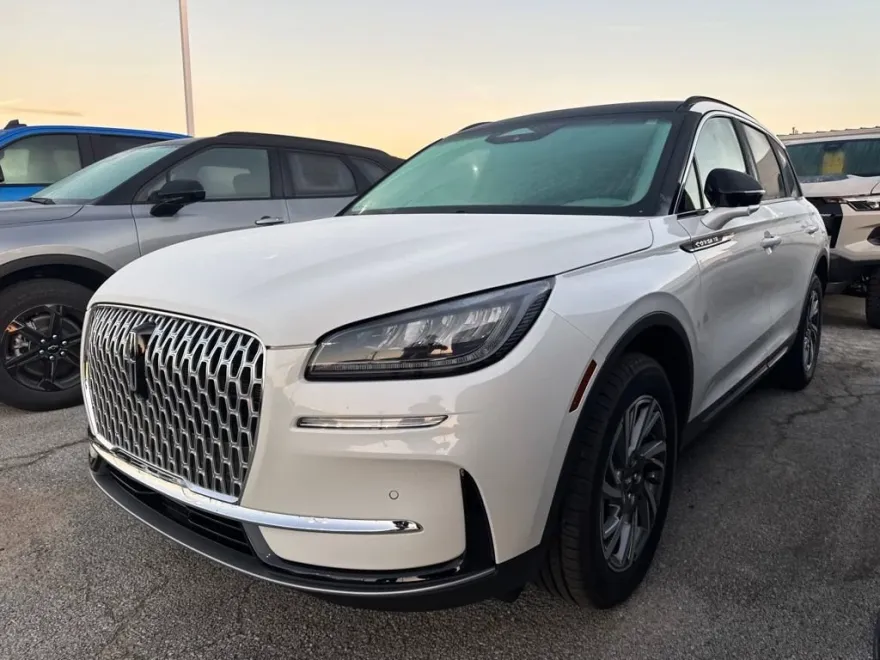 2025 Lincoln Corsair Premiere photo 1