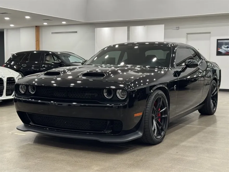 2023 Dodge Challenger SRT8 Hellcat photo 1