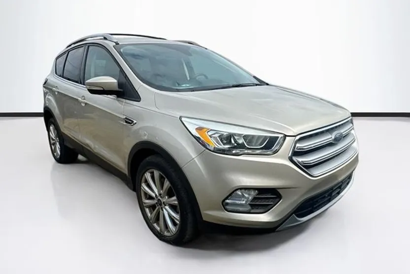 2017 Ford Escape Titanium photo 1