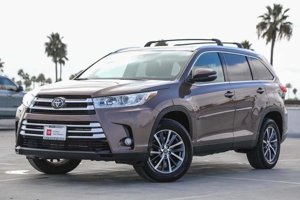 2019 Toyota Highlander XLE photo 1