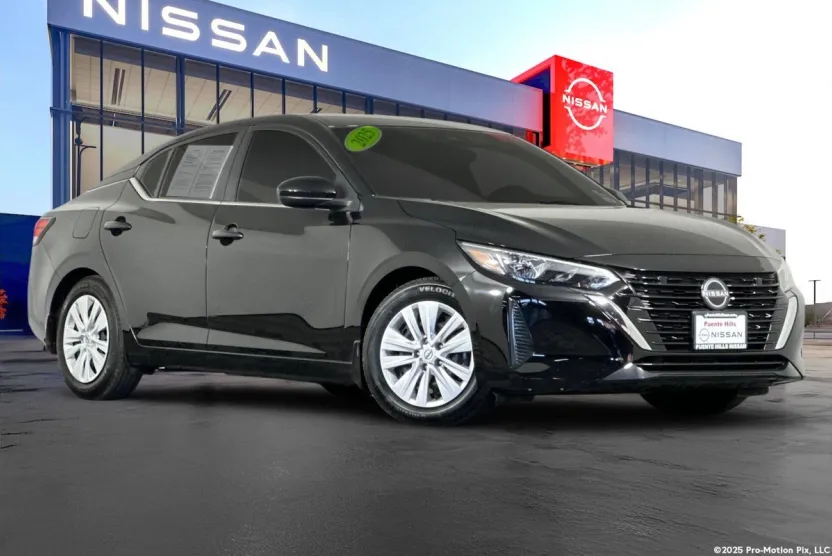 2025 Nissan Sentra S photo 1