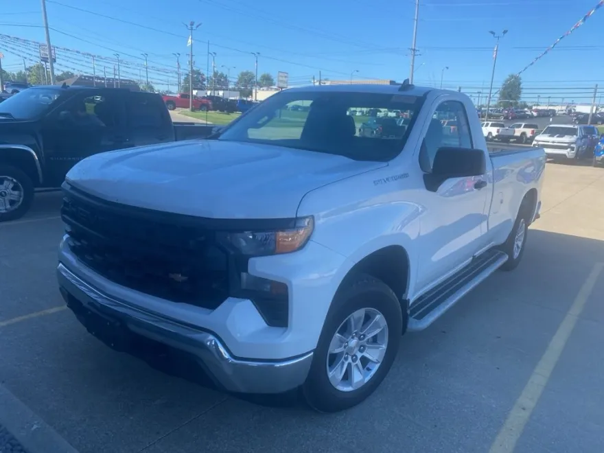 2024 Chevrolet Silverado 1500 photo 1