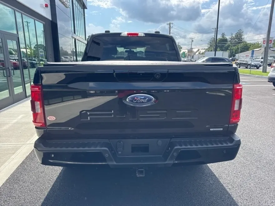 2021 Ford F-150 XLT photo 1