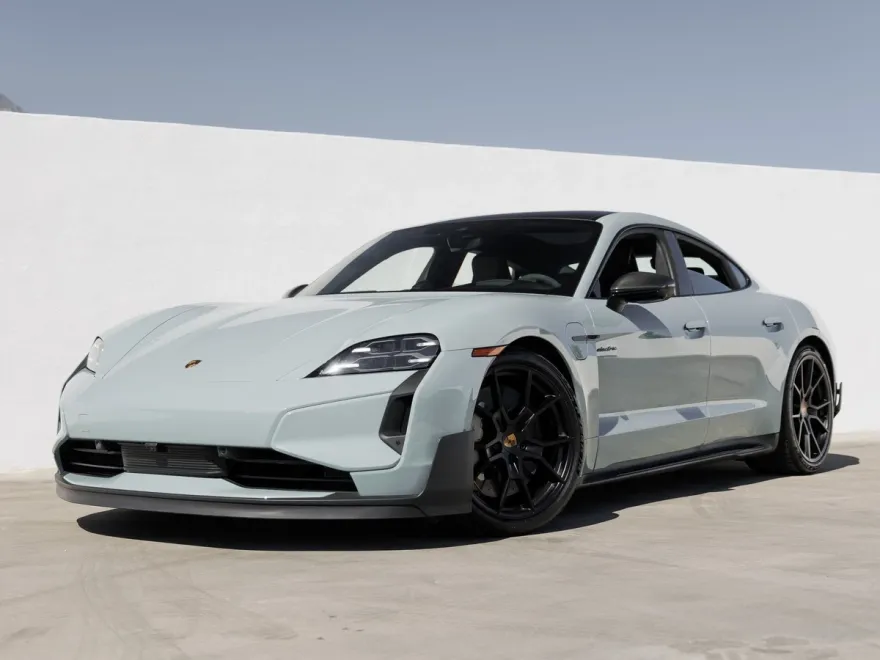 2025 Porsche Taycan Turbo GT photo 1