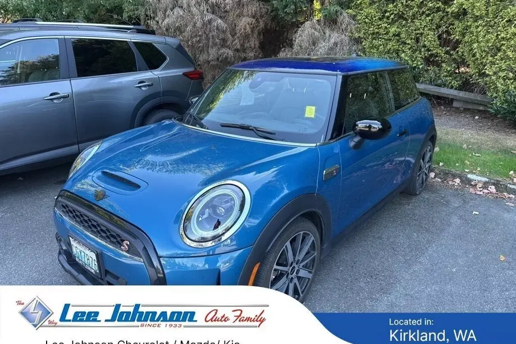 2023 Mini Cooper 2 Door Hardtop Base photo 1