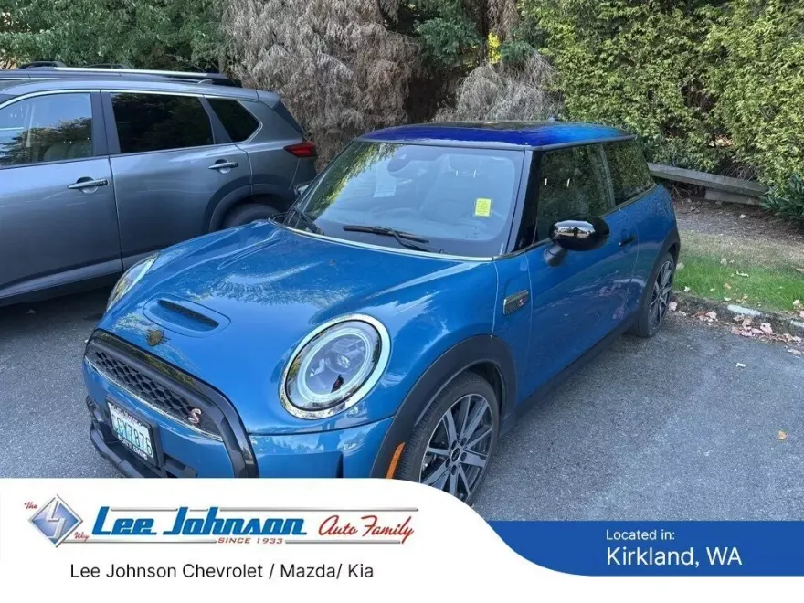 2023 Mini Cooper 2 Door Hardtop Base photo 1
