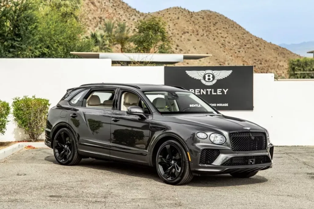 2024 Bentley Bentayga EWB Base photo 1