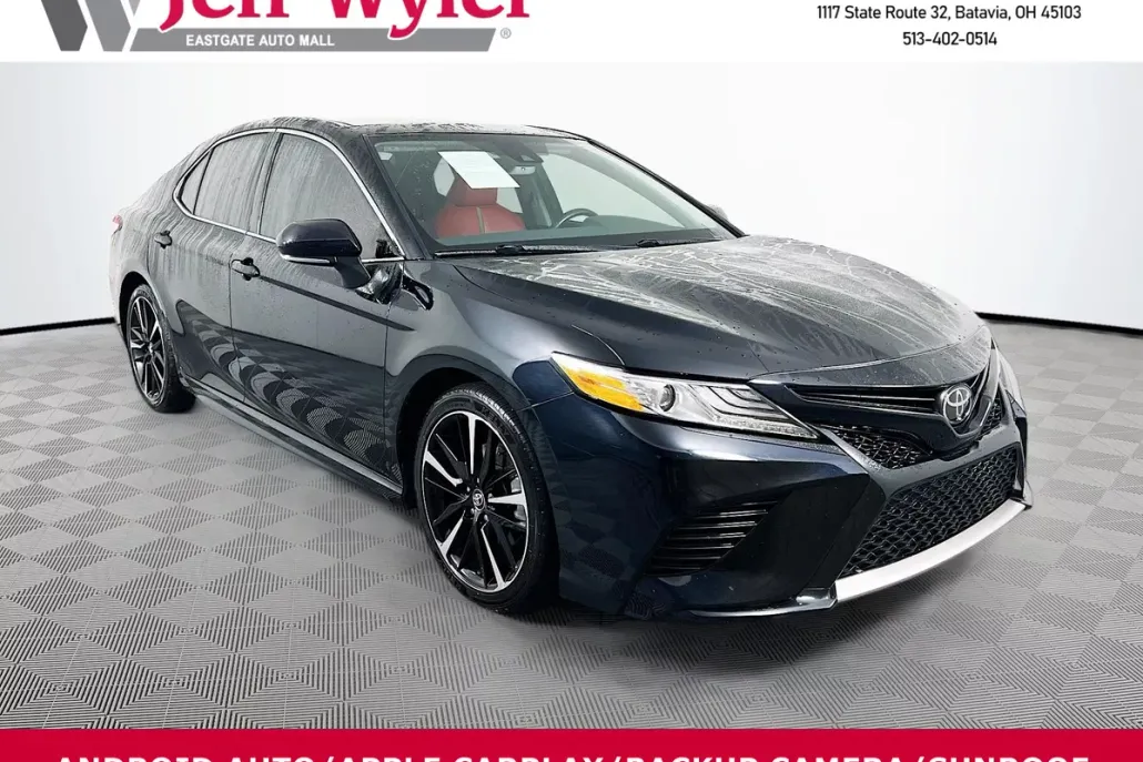 2020 Toyota Camry XSE photo 1
