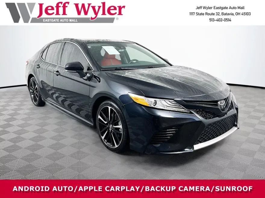 2020 Toyota Camry XSE photo 1
