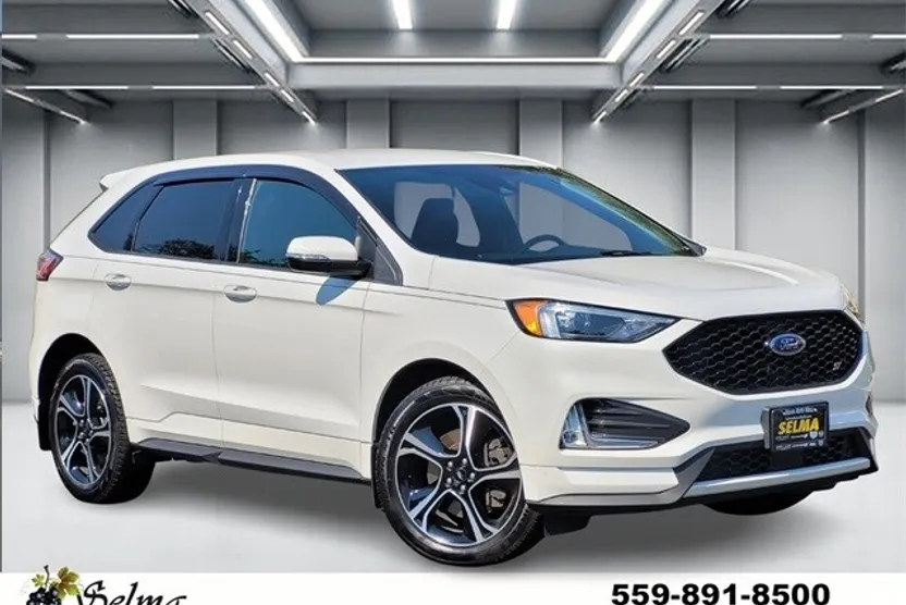 2022 Ford Edge ST photo 1