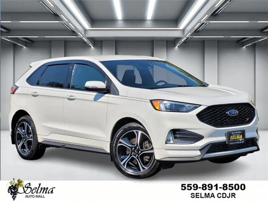 2022 Ford Edge ST photo 1