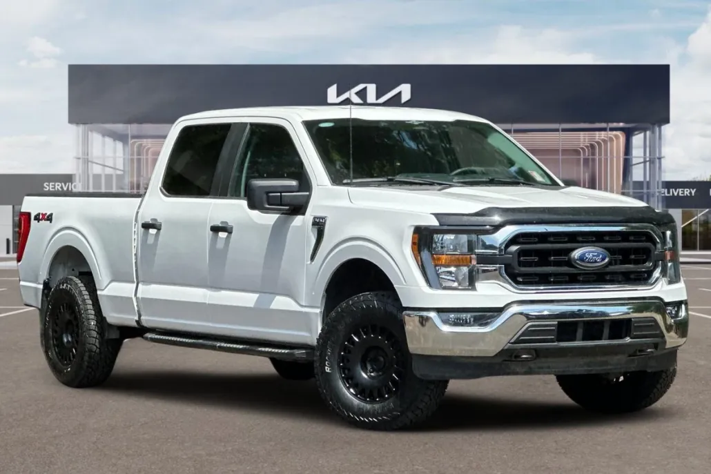 2023 Ford F-150 XLT photo 1