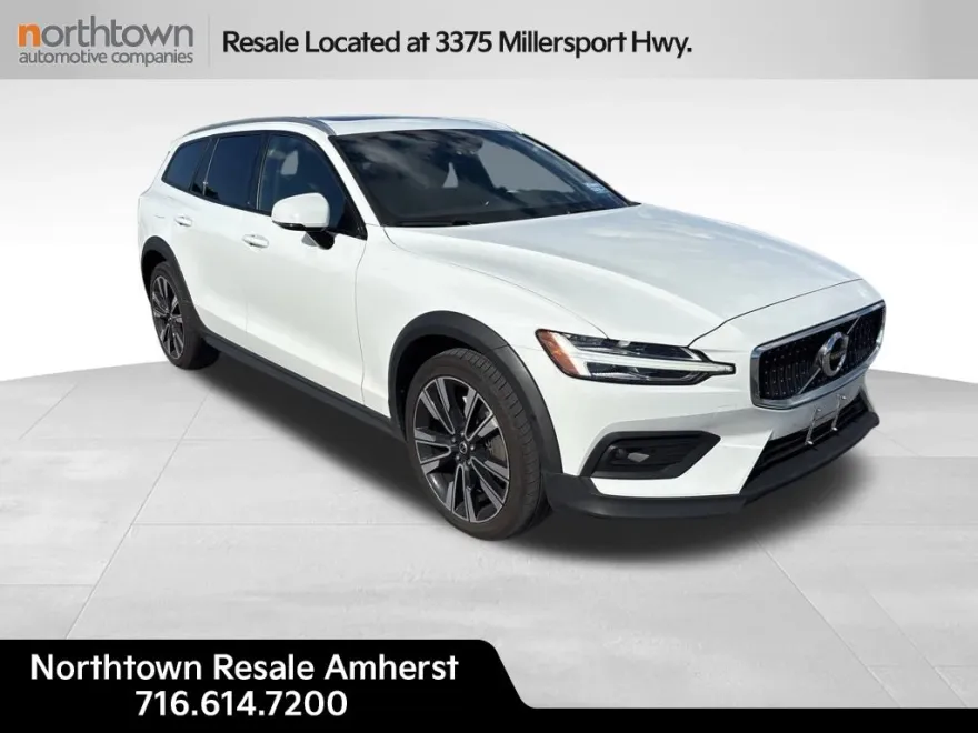 2021 Volvo V60 Cross Country T5 photo 1