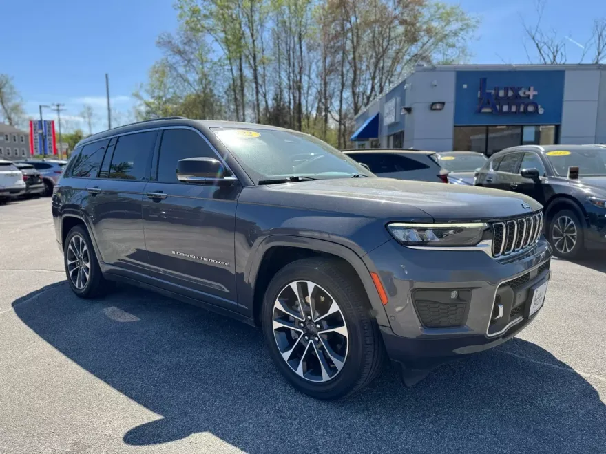 2022 Jeep Grand Cherokee Overland photo 1
