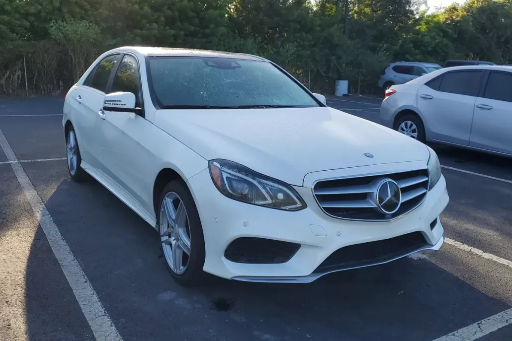 2014 Mercedes Benz E 350 photo 1