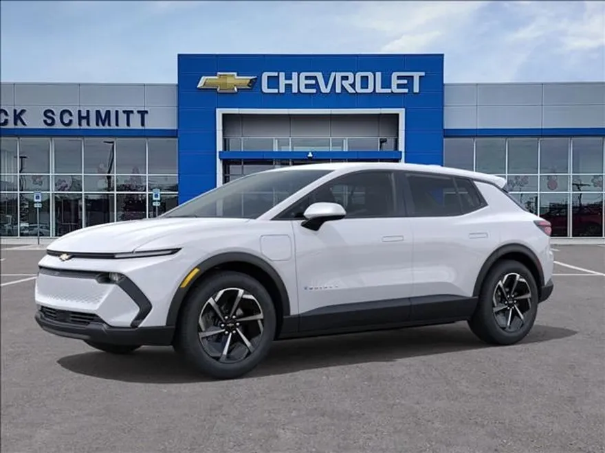 2026 Chevrolet Equinox LT photo 1
