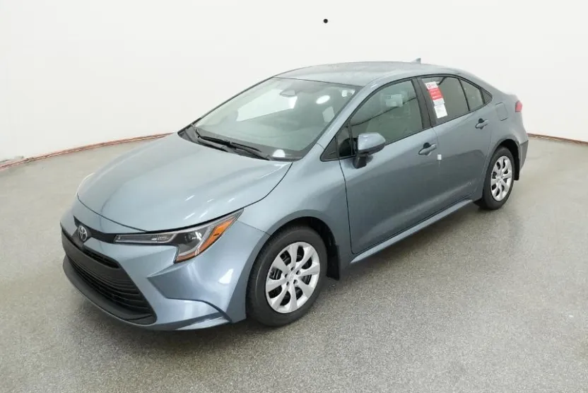 2026 Toyota Corolla LE photo 1
