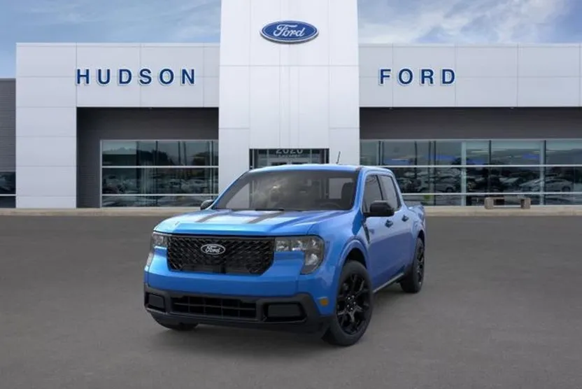 2025 Ford Maverick XLT photo 1